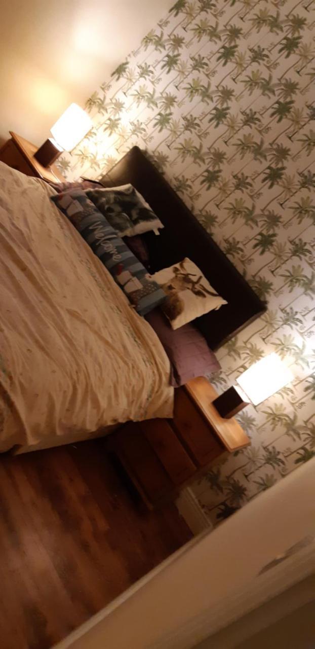 לאוראה Apple Guest House מראה חיצוני תמונה